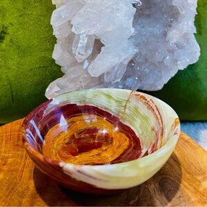 Banded green onyx dish 4”